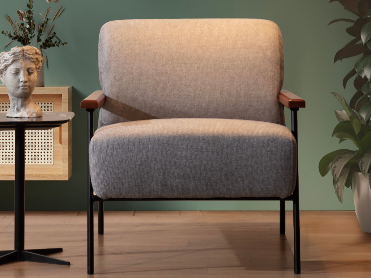 Gucci Armchair – Elegant, Customizable Comfort for Any Space